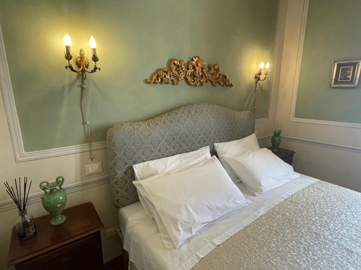 Residenza Dei Ricci Bed & Breakfast คิอูซี ภายนอก รูปภาพ