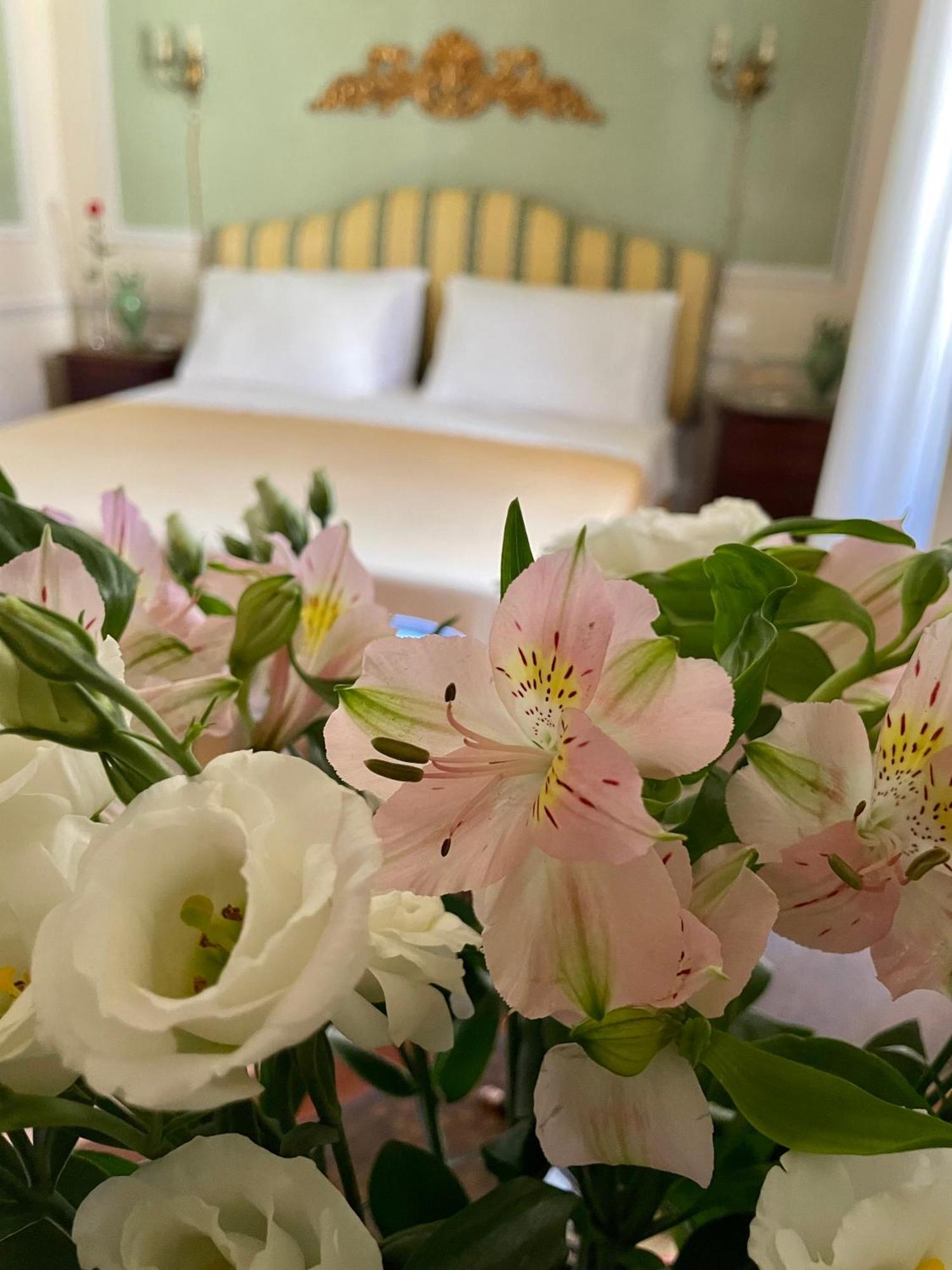 Residenza Dei Ricci Bed & Breakfast คิอูซี ภายนอก รูปภาพ