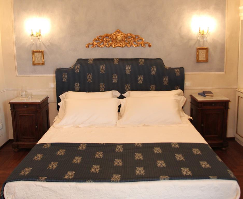 Residenza Dei Ricci Bed & Breakfast คิอูซี ห้อง รูปภาพ