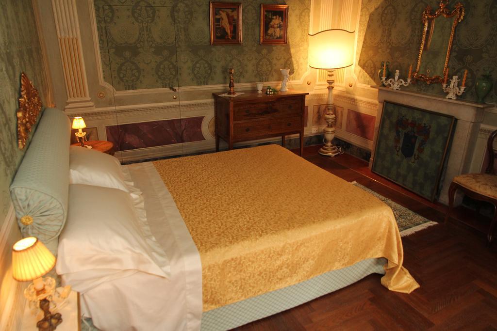 Residenza Dei Ricci Bed & Breakfast คิอูซี ภายนอก รูปภาพ