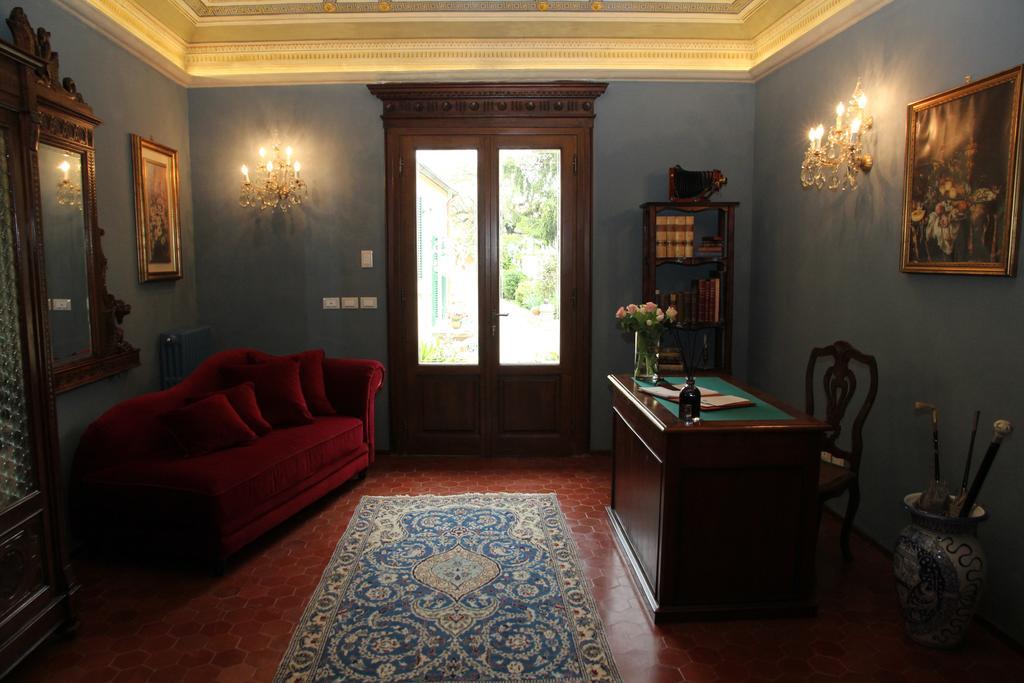 Residenza Dei Ricci Bed & Breakfast คิอูซี ภายนอก รูปภาพ